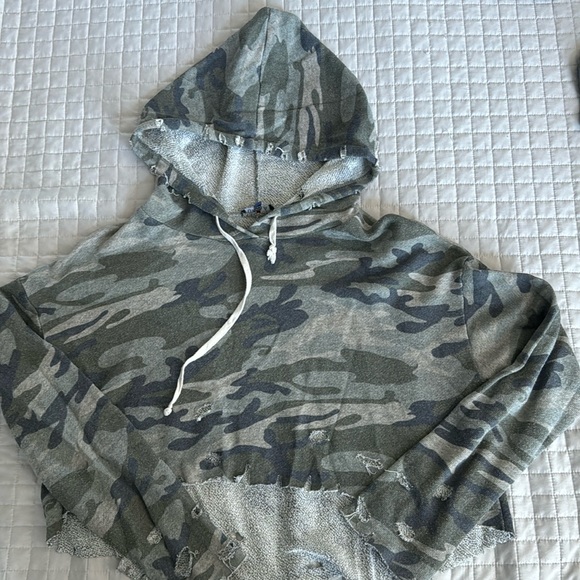 Ladies sweater crop top - Picture 1 of 4